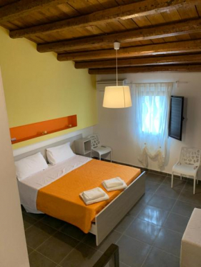 Отель San Giorgio Rooms, Кальтаджироне